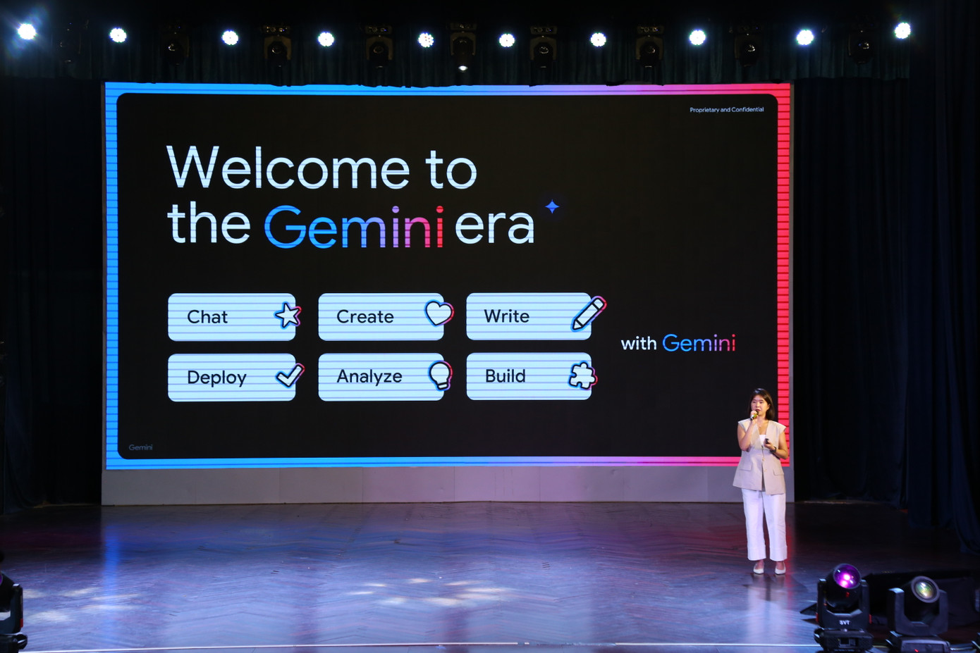 Đại diện Google chia sẻ về cách thức đưa thông tin, nhập dữ liệu để tối ưu hóa câu trả lời từ AI Gemini. Đại diện Google chia sẻ về cách thức đưa thông tin, nhập dữ liệu để tối ưu hóa câu trả lời từ AI Gemini.