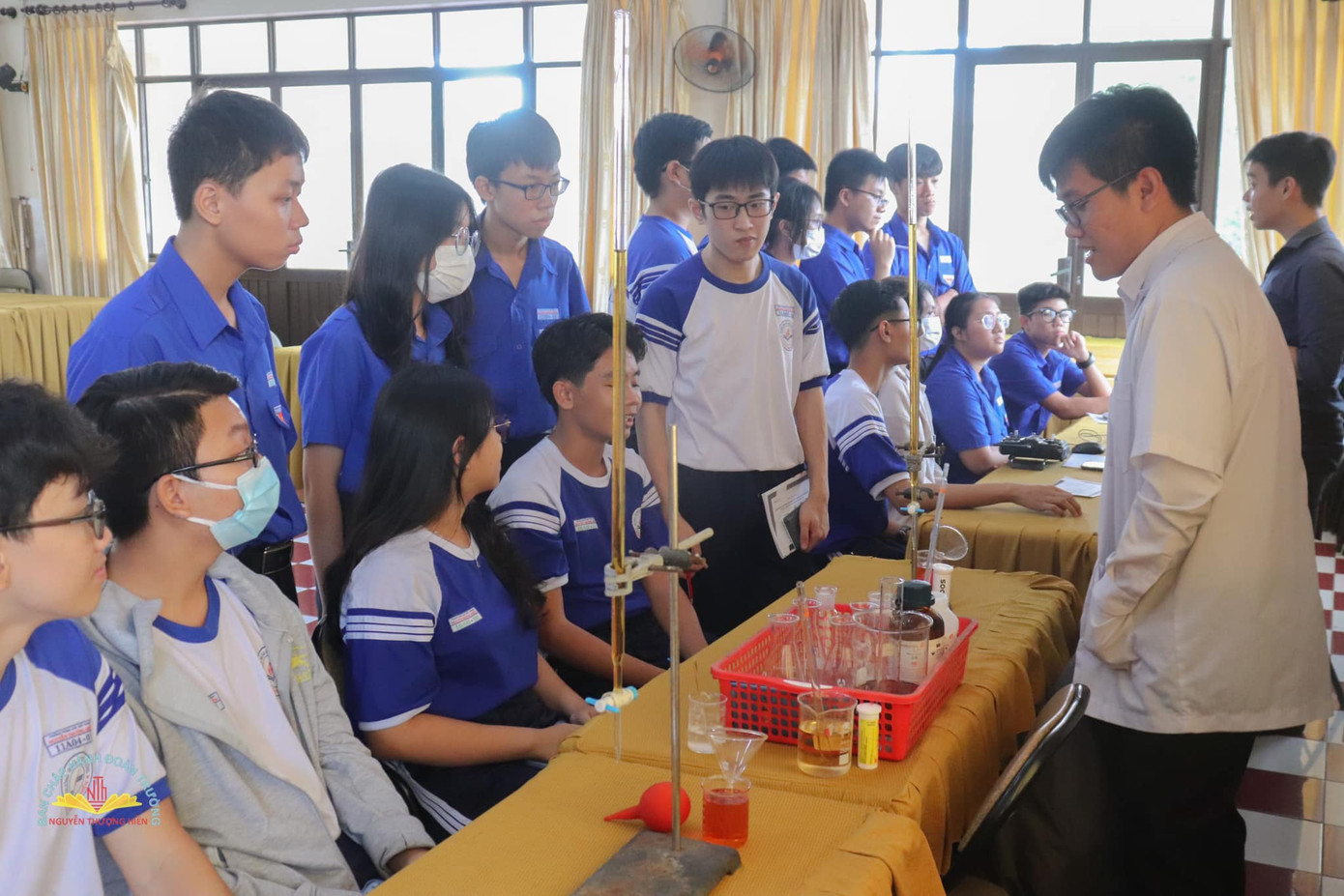 Nhiều ý kiến cho rằng, các bạn học sinh nên chuẩn bị toàn diện thay vì phó mặc tương lai vào một phương thức nhất định.