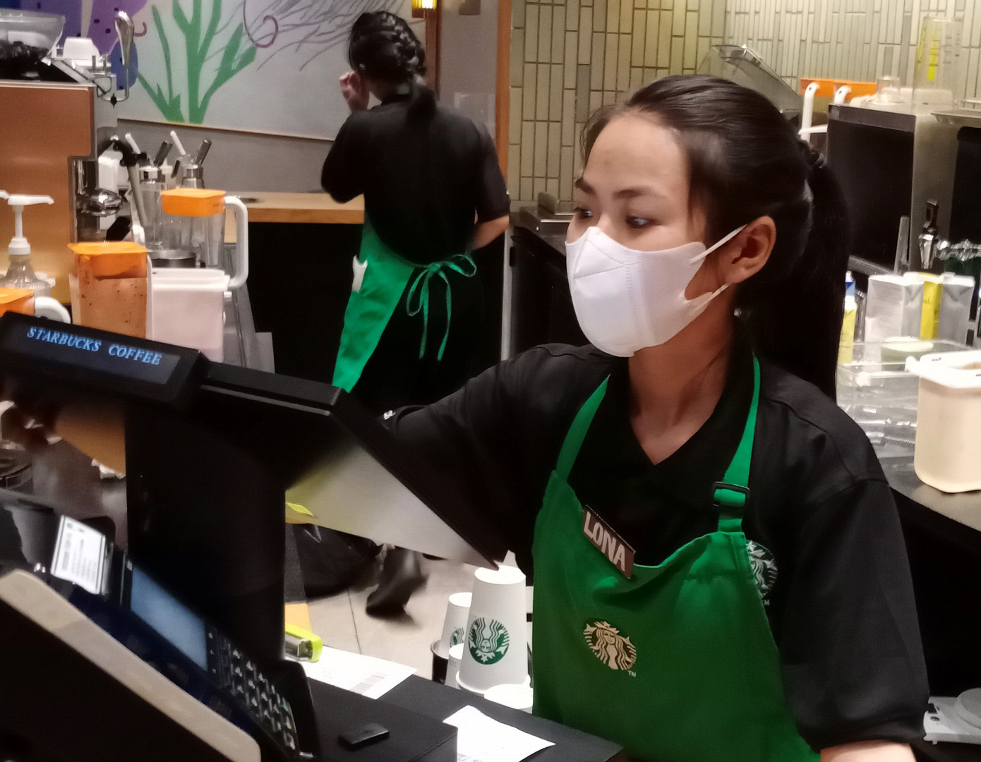 Các thương hiệu, cửa hàng uy tín vẫn có rất nhiều cơ hội việc làm dành cho các "tấm chiếu mới". Ảnh minh hoạ từ Internet. Các thương hiệu, cửa hàng uy tín vẫn có rất nhiều cơ hội việc làm dành cho các "tấm chiếu mới". Ảnh minh hoạ từ Internet.