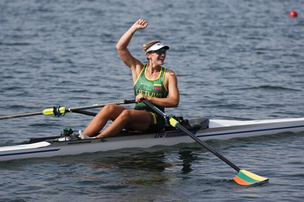 Senkute đã mang về huy chương Olympic đầu tiên cho đất nước Litva. Ảnh: AP News.