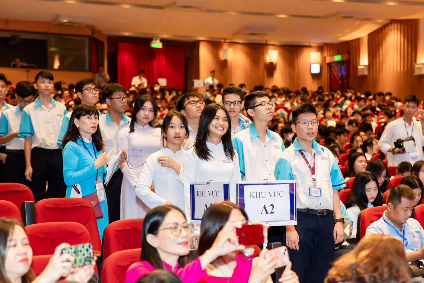 Lễ tổng kết với sự tham dự của tất cả các teen đang theo học tại 2 cơ sở của trường.