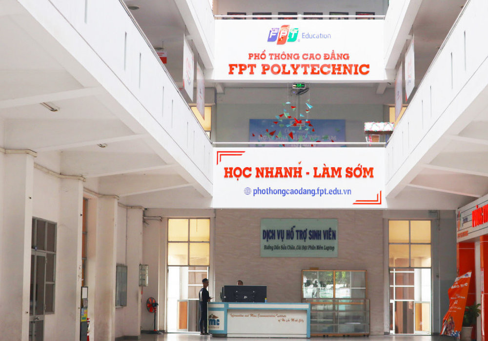 Chiều 3/9, nhà trường và giảng viên M.D. đã có cuộc thảo luận lại và giảng viên này vẫn sẽ tiếp tục làm việc tại trường. Ảnh: Fanpage nhà trường. Chiều 3/9, nhà trường và giảng viên M.D. đã có cuộc thảo luận lại và giảng viên này vẫn sẽ tiếp tục làm việc tại trường. Ảnh: Fanpage nhà trường.