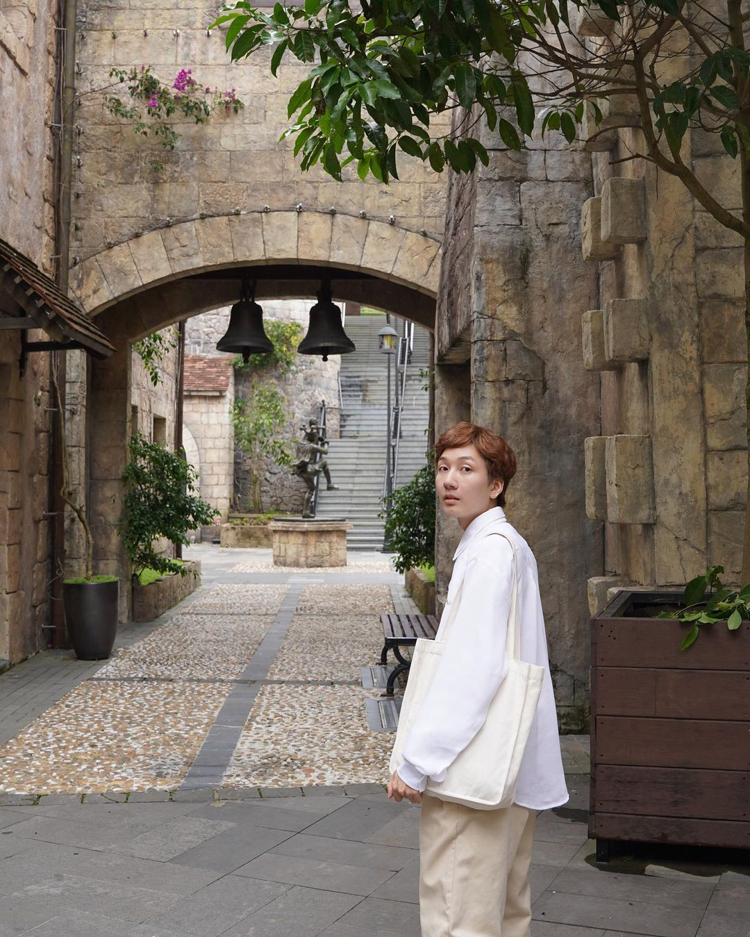 Đức Anh thẳng thắn chia sẻ bản thân chưa có ý định "đá chéo" sang livestream vì không hợp. Đức Anh thẳng thắn chia sẻ bản thân chưa có ý định "đá chéo" sang livestream vì không hợp.