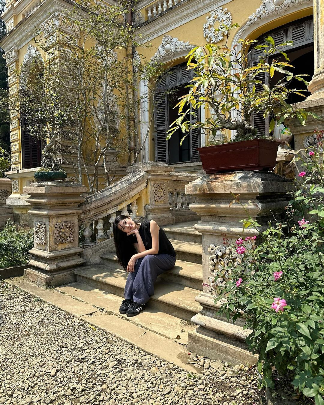 Kể cả hình ảnh đăng tải, Hà Thi cũng chỉ đề cao sự thoải mái trong việc chia sẻ cuộc sống hằng ngày. Kể cả hình ảnh đăng tải, Hà Thi cũng chỉ đề cao sự thoải mái trong việc chia sẻ cuộc sống hằng ngày.