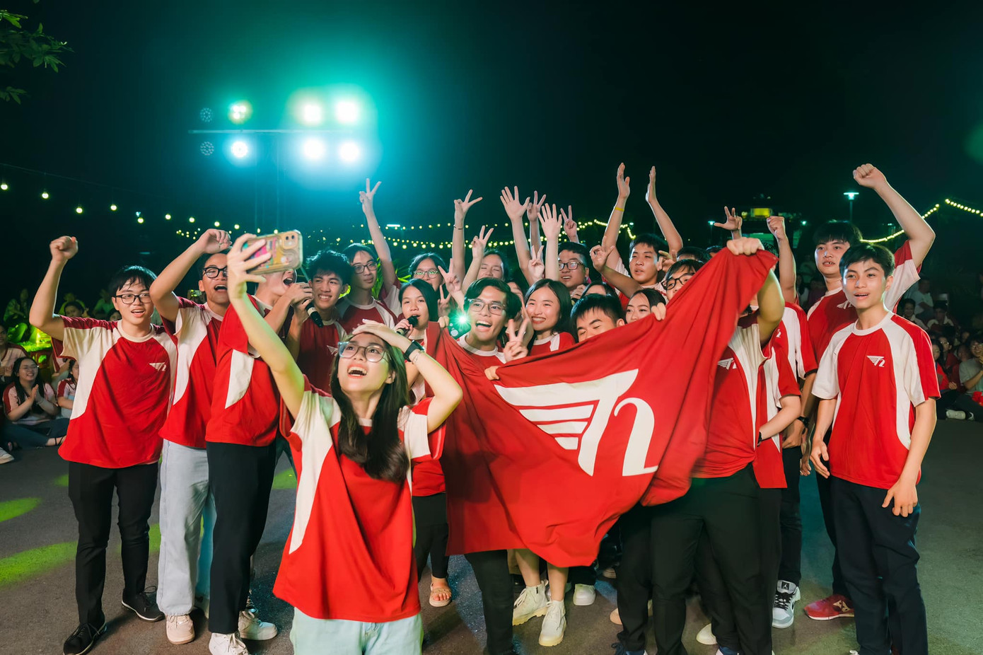 Teen Quốc học cũng có loạt hoạt động thú vị, từ thể thao đến âm nhạc, nghệ thuật.