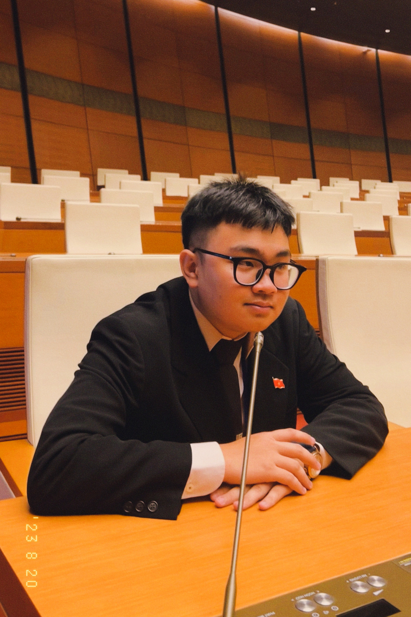 Một năm mới "ổn" với Đạt chính là có thể tiếp tục những giá trị mà cậu bạn đã tích luỹ suốt các năm trước. Ảnh: NVCC Một năm mới "ổn" với Đạt chính là có thể tiếp tục những giá trị mà cậu bạn đã tích luỹ suốt các năm trước. Ảnh: NVCC