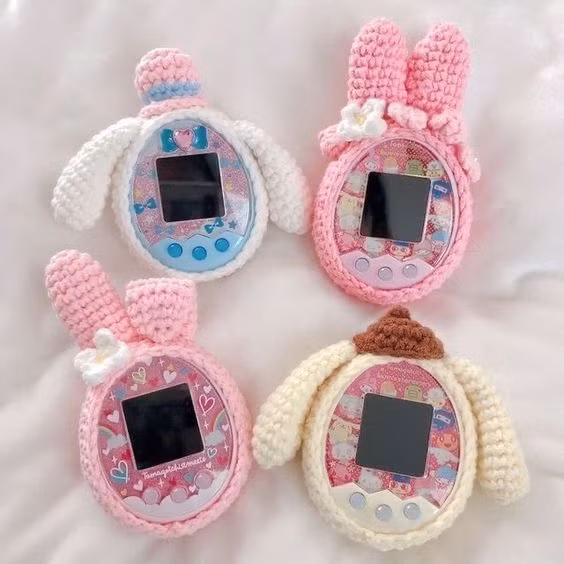 Tamagotchi nay cho phép người chơi tương tác với thú cưng, đồng thời đa dạng ngoại hình.