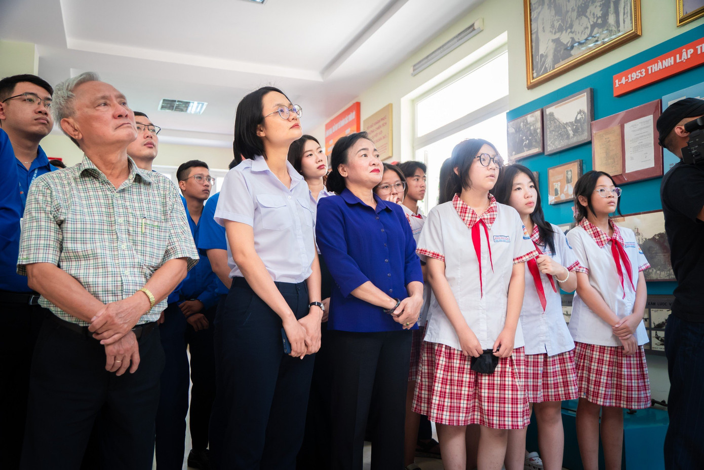 Các thanh niên, thiếu nhi thành phố đã có dịp lắng nghe về những câu chuyện ý nghĩa trong chiến dịch Điện Biên Phủ.