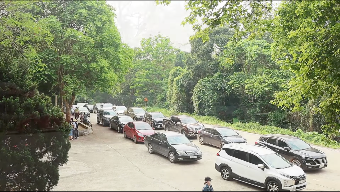 Dù khách đông, vườn quốc gia Cúc Phương vẫn thoáng đãng và trong lành. Dù khách đông, vườn quốc gia Cúc Phương vẫn thoáng đãng và trong lành.