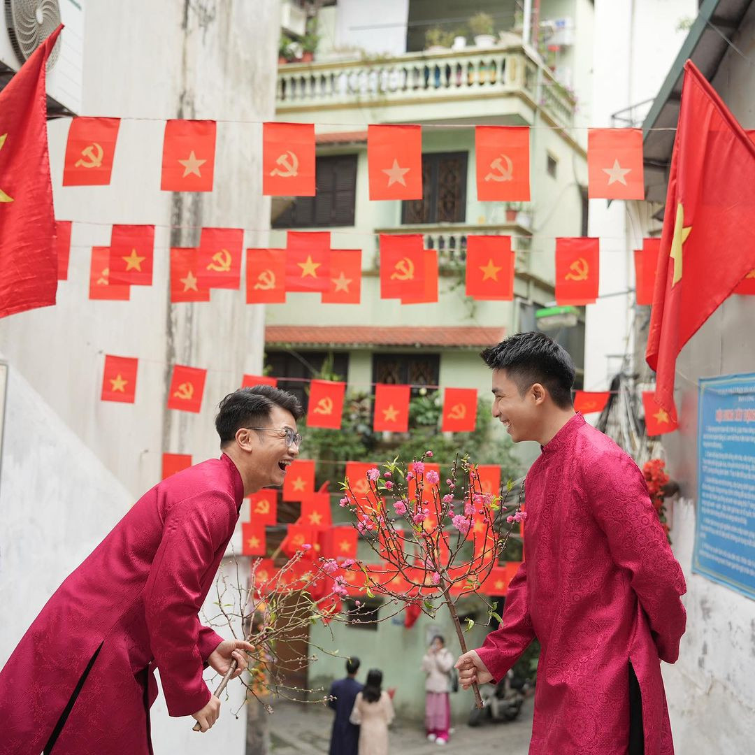Nếu vẫn thắc mắc "chú Ninh - anh Âm" là gì thì mời bạn vào ngay TikTok @ninhanhbui để tìm câu trả lời nhé! (cảnh báo: Coi chừng không thoát ra nổi vì quá u mê). Ảnh: IGNV Nếu vẫn thắc mắc "chú Ninh - anh Âm" là gì thì mời bạn vào ngay TikTok @ninhanhbui để tìm câu trả lời nhé! (cảnh báo: Coi chừng không thoát ra nổi vì quá u mê). Ảnh: IGNV