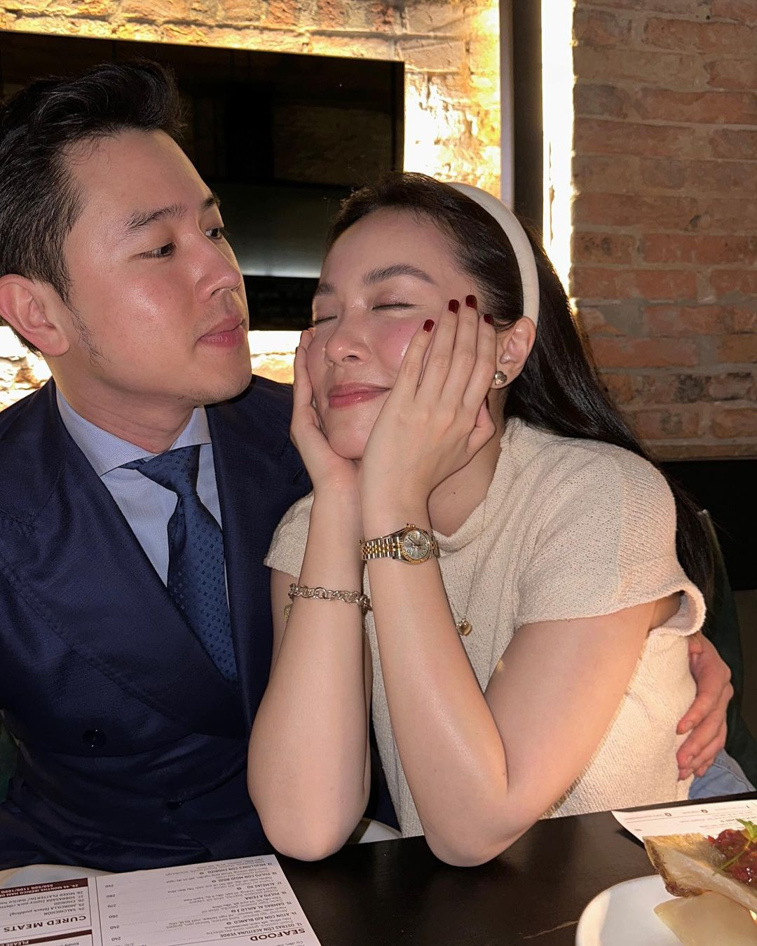 Cả Hà Trúc và Quang Đạt đều khá "chăm" đăng ảnh nửa kia kèm những chia sẻ thú vị.