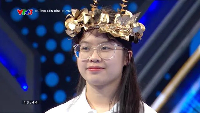 "Nữ hoàng tốc độ" chính là Vân Khanh khi liên tục nhấn chuông ghi điểm.