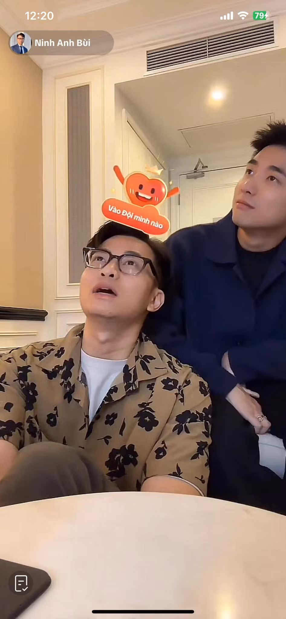 Cả hai đã chia sẻ về nhiều câu chuyện diễn ra trong chuyến tham gia sự kiện tại TP.HCM.