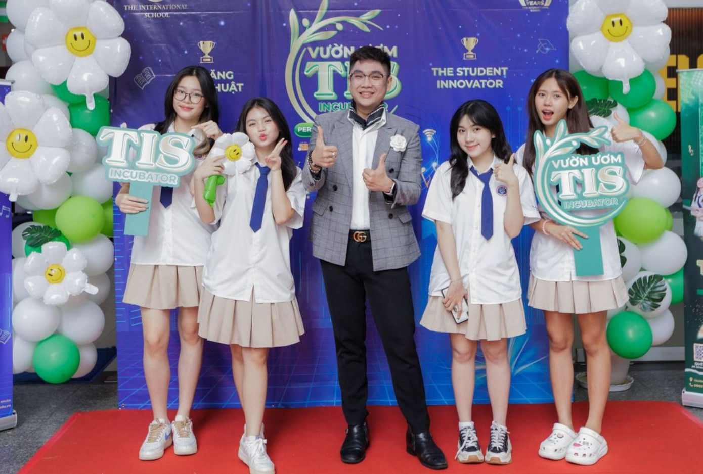 Mỗi dự án sẽ gồm nhiều vòng để tìm ra các ứng viên nổi bật. Mỗi dự án sẽ gồm nhiều vòng để tìm ra các ứng viên nổi bật.