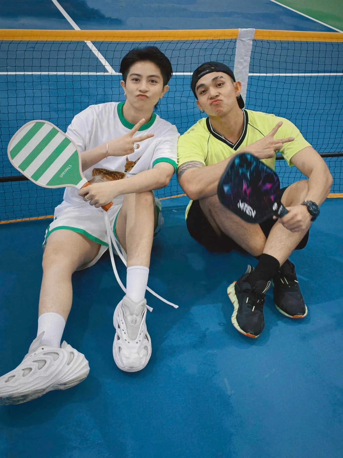 Trang phục đa dạng, gọn nhẹ khiến pickleball trở thành môn thể thao "ngoan-xinh-yêu" của Gil Lê, Jun Phạm hay Hoa hậu Tiểu Vy... Trang phục đa dạng, gọn nhẹ khiến pickleball trở thành môn thể thao "ngoan-xinh-yêu" của Gil Lê, Jun Phạm hay Hoa hậu Tiểu Vy...