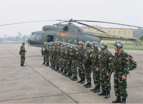 Quán triệt nhiệm vụ trước giờ thực hành 