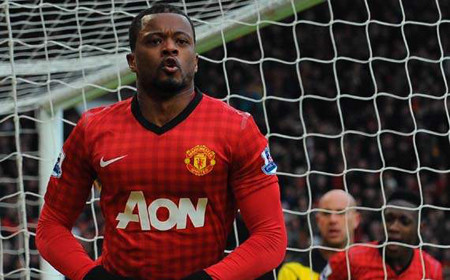 Monaco chào mời Evra mức lương siêu hấp dẫn. fdfg