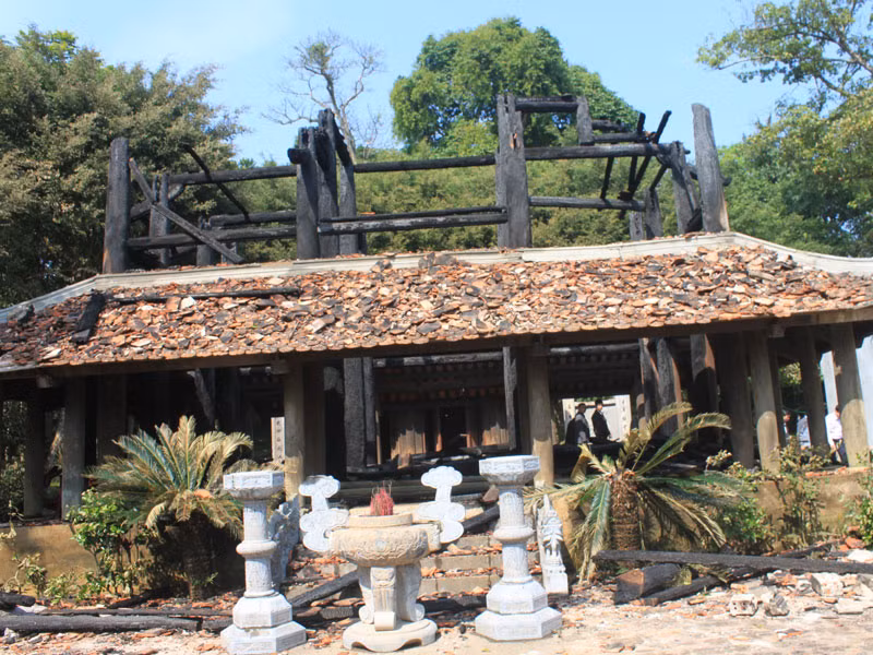 Hiện trường tòa nhà Tam Điện bị thiêu cháy. Ảnh: H.Q