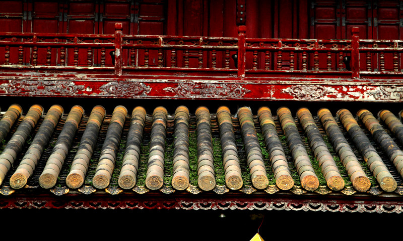 Ngói lợp của Hiển Lâm Các