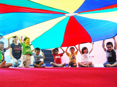 Các câu lạc bộ thể thao ngày hè của một số trung tâm có giá từ 3-16 triệu đồng