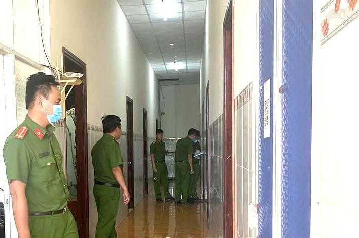 Công an khám nghiệm hiện trường Công an khám nghiệm hiện trường