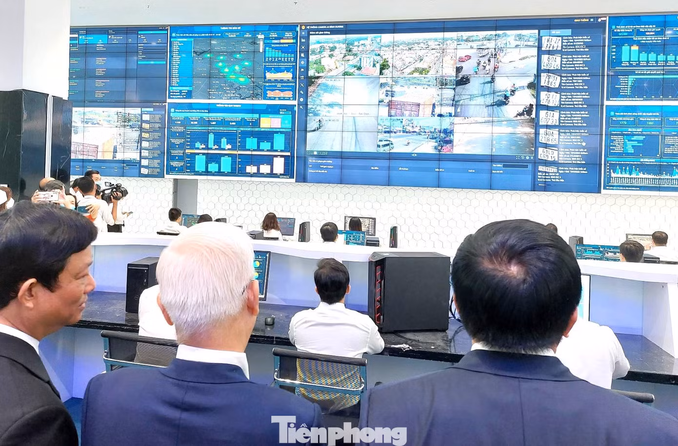 Trung tâm giám sát, điều hành thông minh tại tỉnh Bình Dương
