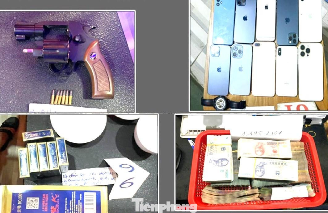 Tang vật công an thu giữ Tang vật công an thu giữ