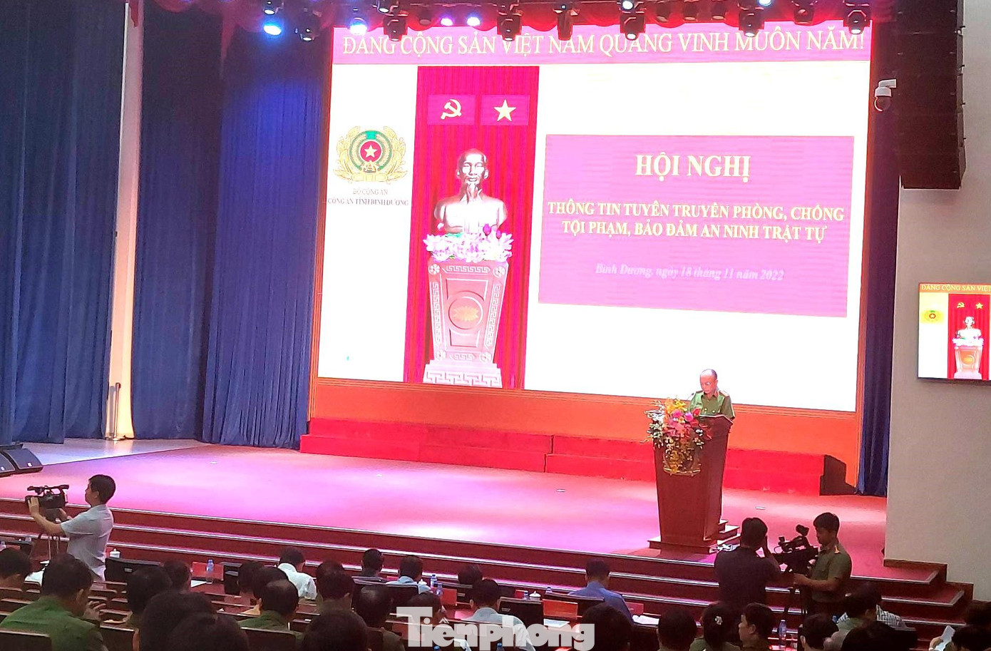 Toàn cảnh hội nghị