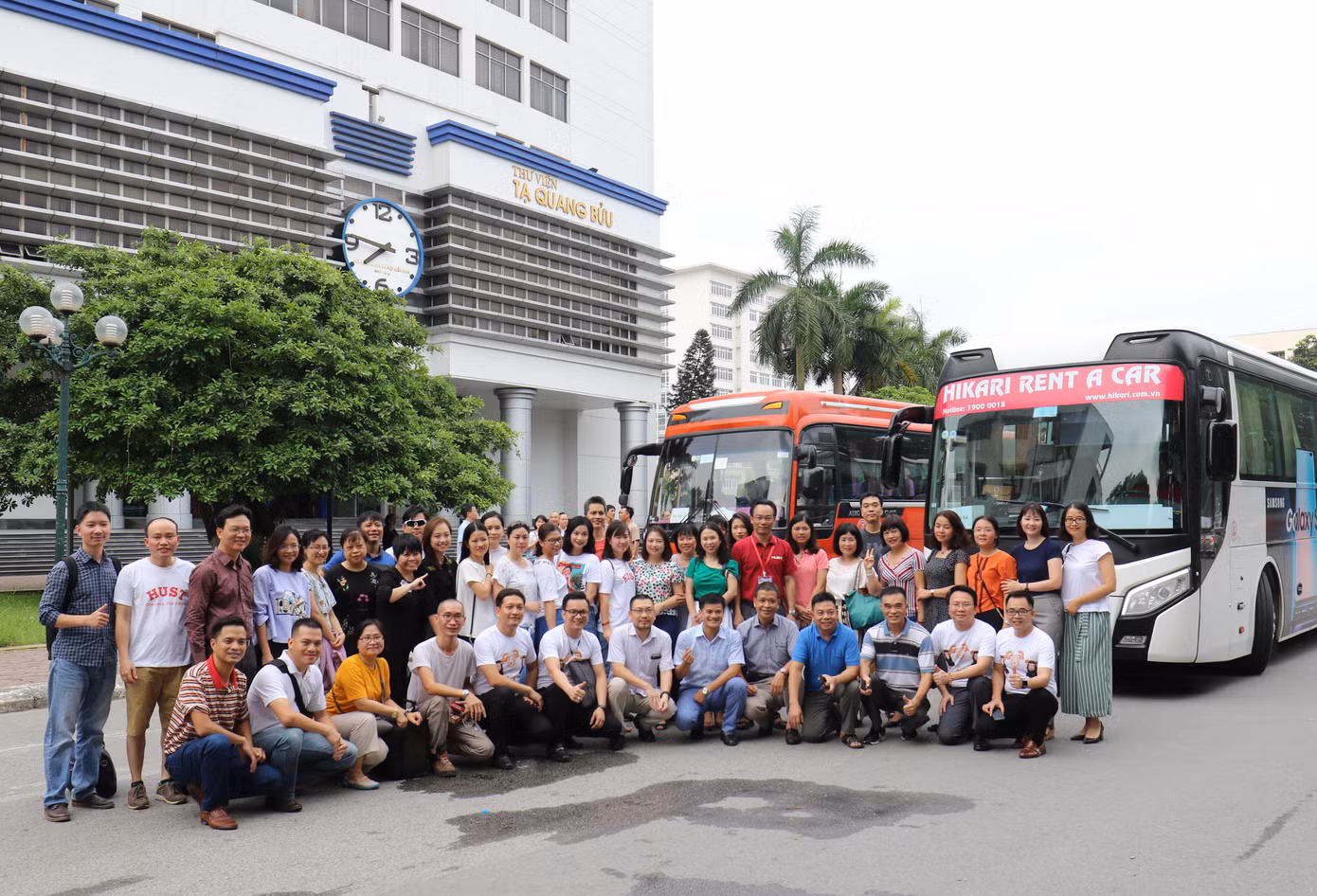 Yêu cầu của Bộ GD&ĐT: Trường đại học điều một nửa “quân số” đi làm thi ảnh 1