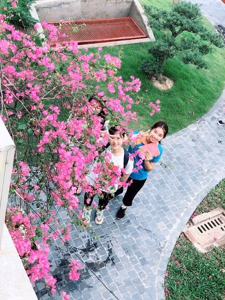 Đứng hình trước vẻ đẹp đầy mộng mơ ở khuôn viên trường ĐH ảnh 4