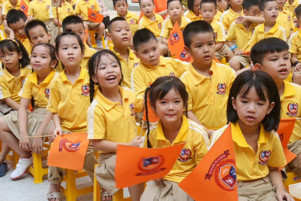 Lễ khai giảng đậm bản sắc văn hóa ngôi trường khai phóng đầu tiên của Việt Nam ảnh 2