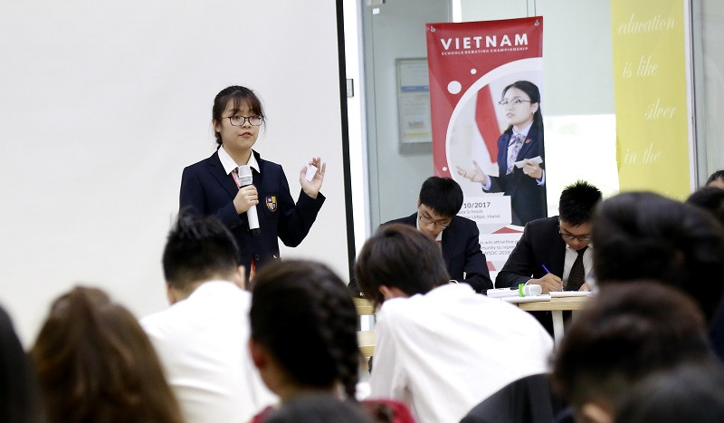 Bé lớp 1 mới nhập học một tháng bị ép xuống lớp mầm non ảnh 2 Bé lớp 1 mới nhập học một tháng bị ép xuống lớp mầm non ảnh 2