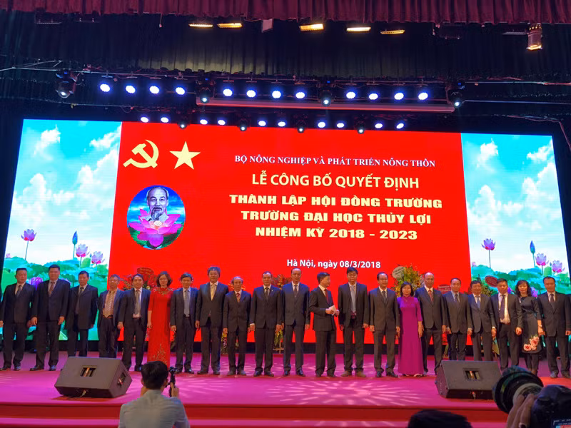 Đại học Thủy lợi có hiệu trưởng mới ảnh 2