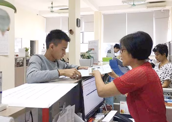 Hiệu trưởng bị miễn nhiệm giữa nhiệm kỳ làm đơn kiến nghị khẩn cấp ảnh 3 Hiệu trưởng bị miễn nhiệm giữa nhiệm kỳ làm đơn kiến nghị khẩn cấp ảnh 3