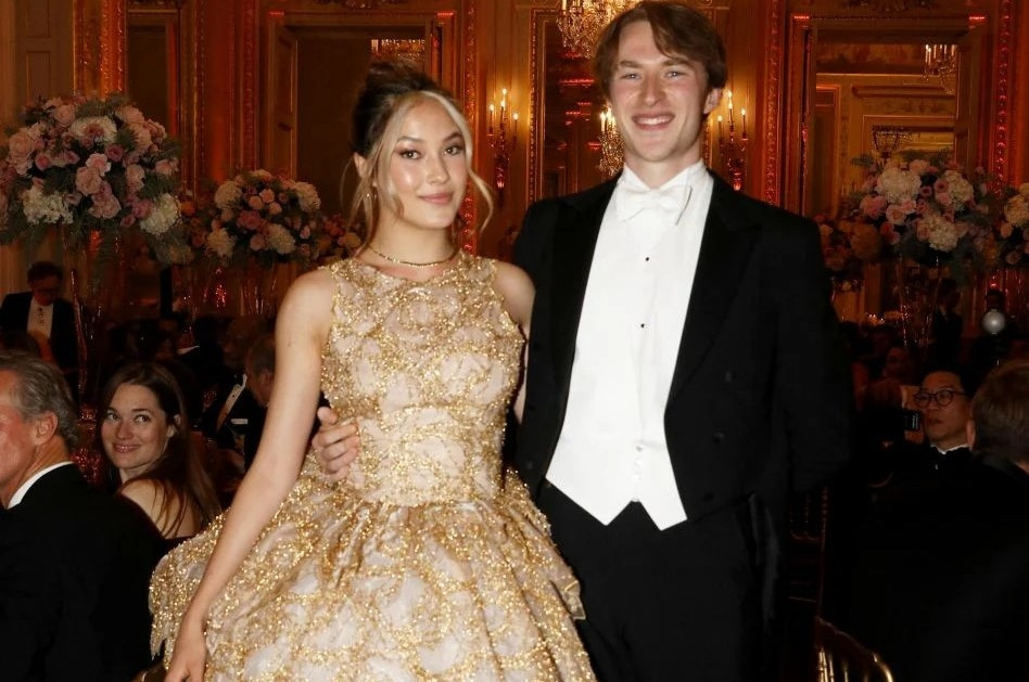 Eileen Gu xuất hiện nổi bật tại vũ hội của giới siêu giàu. Ảnh: Le Bal. Eileen Gu xuất hiện nổi bật tại vũ hội của giới siêu giàu. Ảnh: Le Bal.