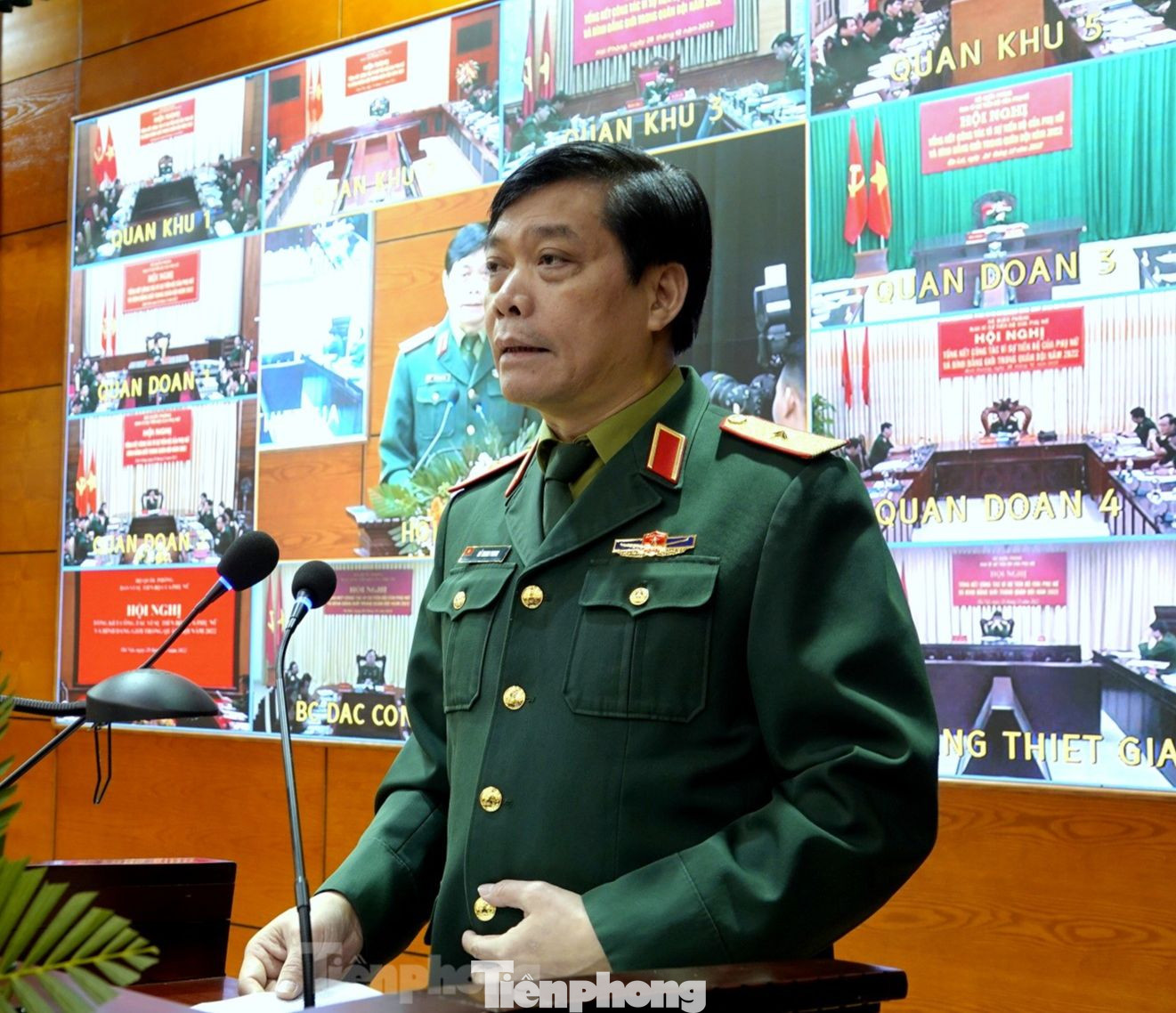 Tại hội nghị, các đại biểu đã tập trung thảo luận, đóng góp nhiều ý kiến chất lượng đối với công tác VSTBCPN và BĐG trong Quân đội Tại hội nghị, các đại biểu đã tập trung thảo luận, đóng góp nhiều ý kiến chất lượng đối với công tác VSTBCPN và BĐG trong Quân đội