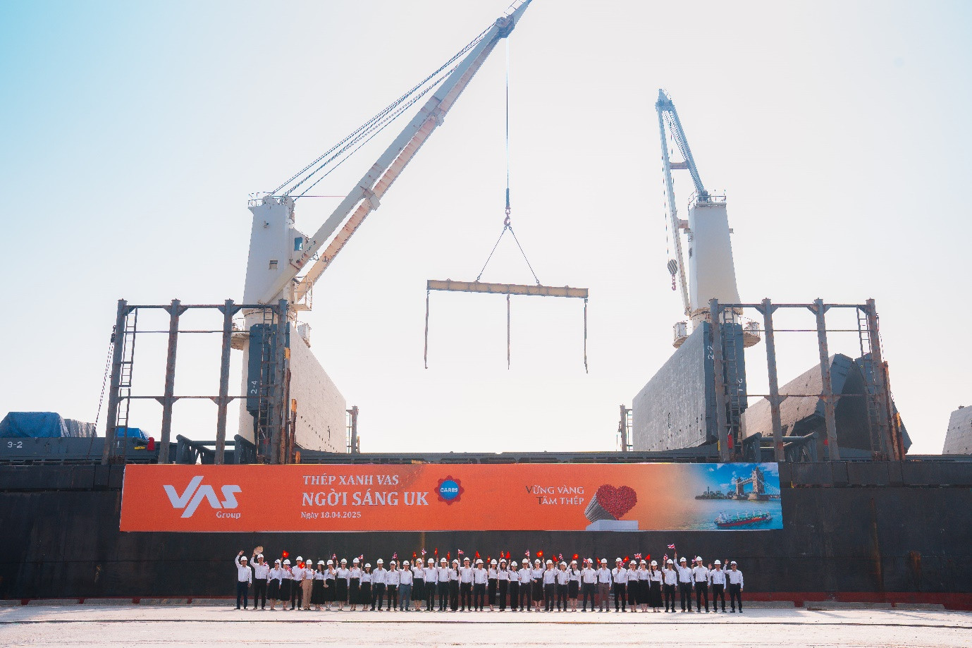 Tập thể VAS đồng tâm đưa Thép xanh VAS vươn ra thế giới Tập thể VAS đồng tâm đưa Thép xanh VAS vươn ra thế giới