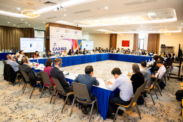 Nhiều “ông lớn” mong muốn đồng hành lâu dài với VinUni, mở ra cơ hội vàng cho các sinh viên xuất sắc