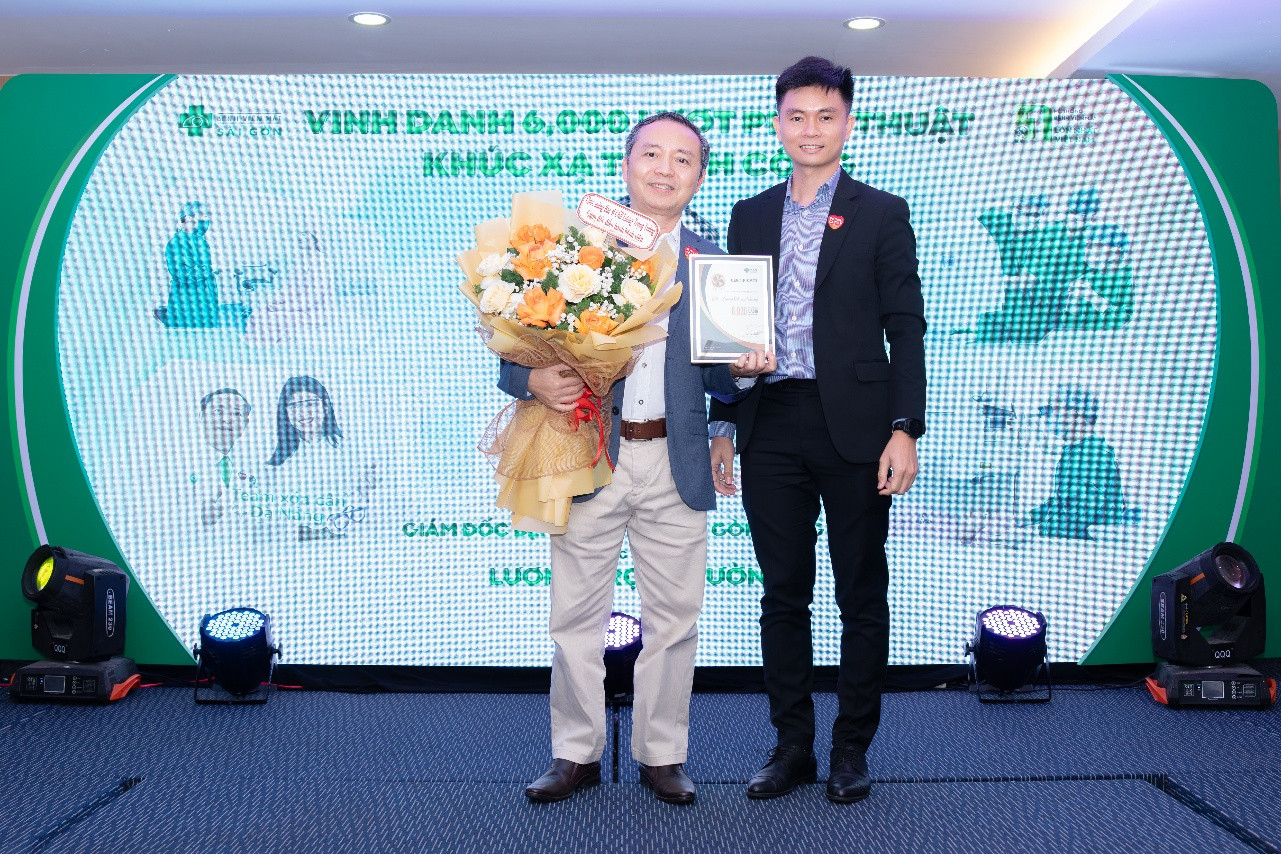 6,000 ca phẫu thuật khúc xạ thành công tại Bệnh viện Mắt Sài Gòn Sông Hàn ảnh 1