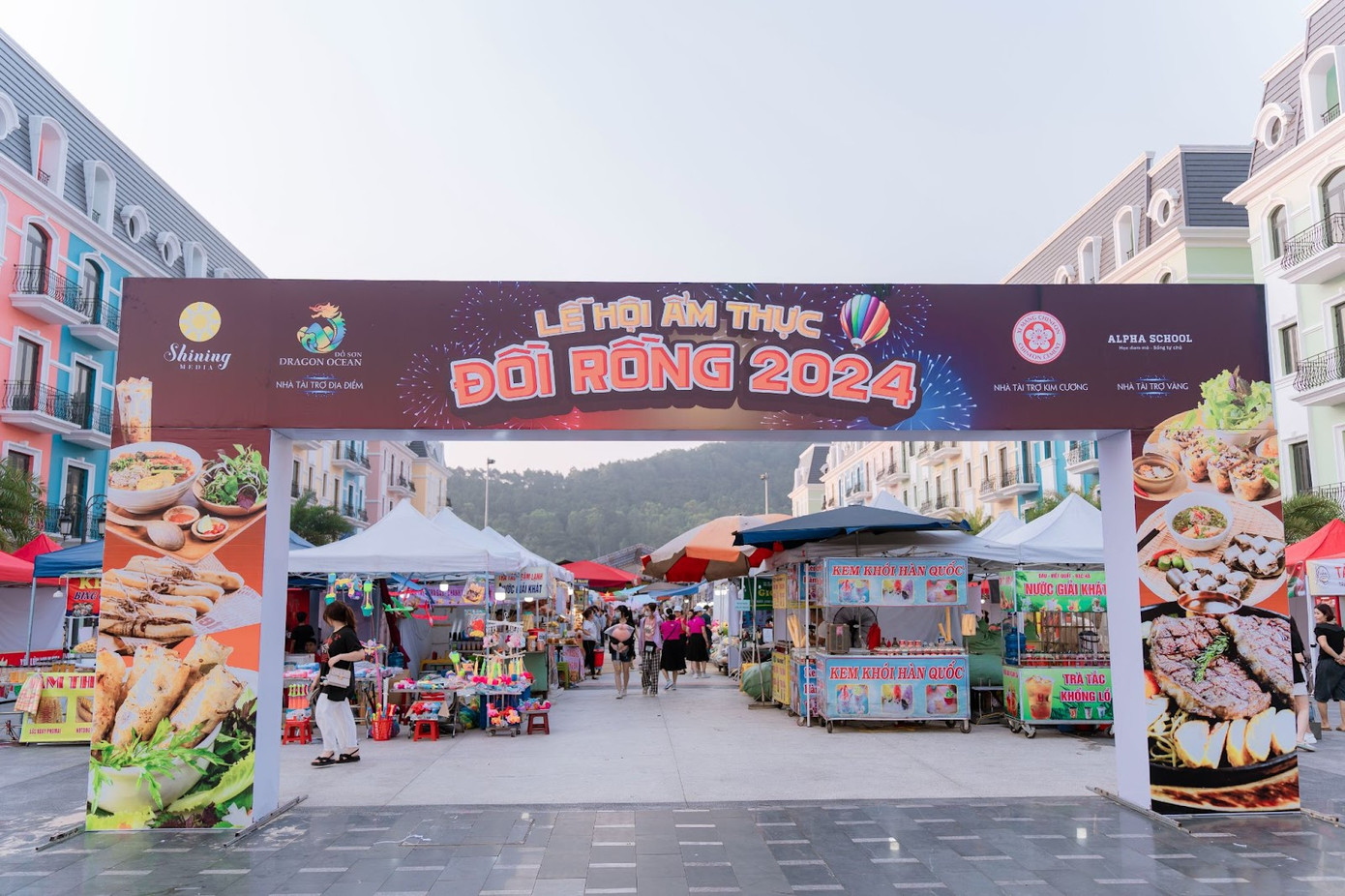 Lễ hội ẩm thực Đồi Rồng luôn là điểm đến mong đợi của du khách (nguồn Dragon Ocean Đồ Sơn)