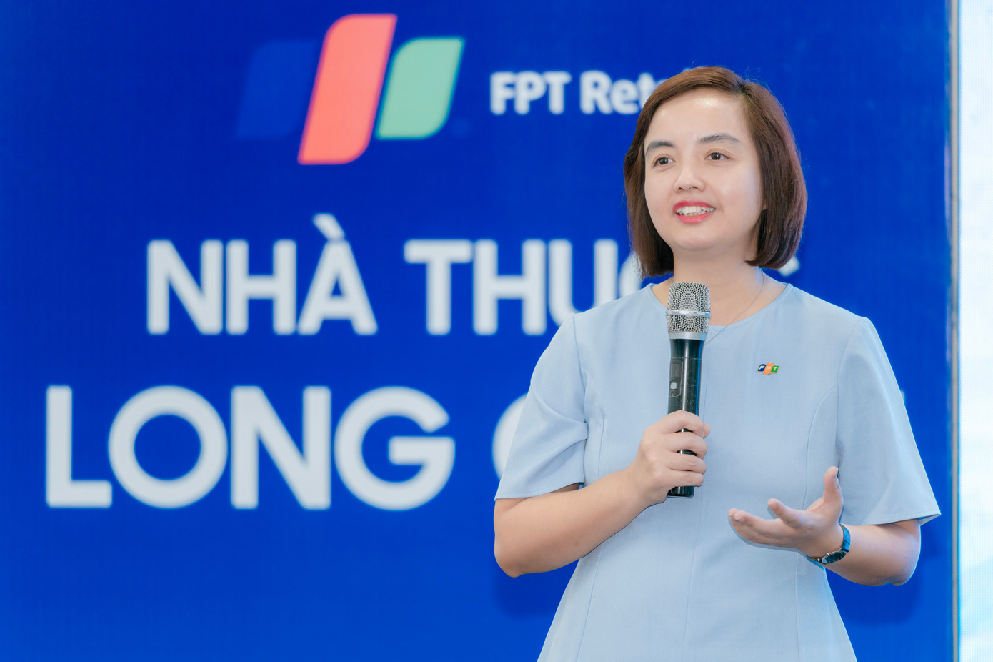 Bà Nguyễn Đỗ Quyên, Phó Tổng Giám đốc FPT Retail kiêm Giám đốc Điều hành Hệ thống nhà thuốc và tiêm chủng FPT Long Châu.