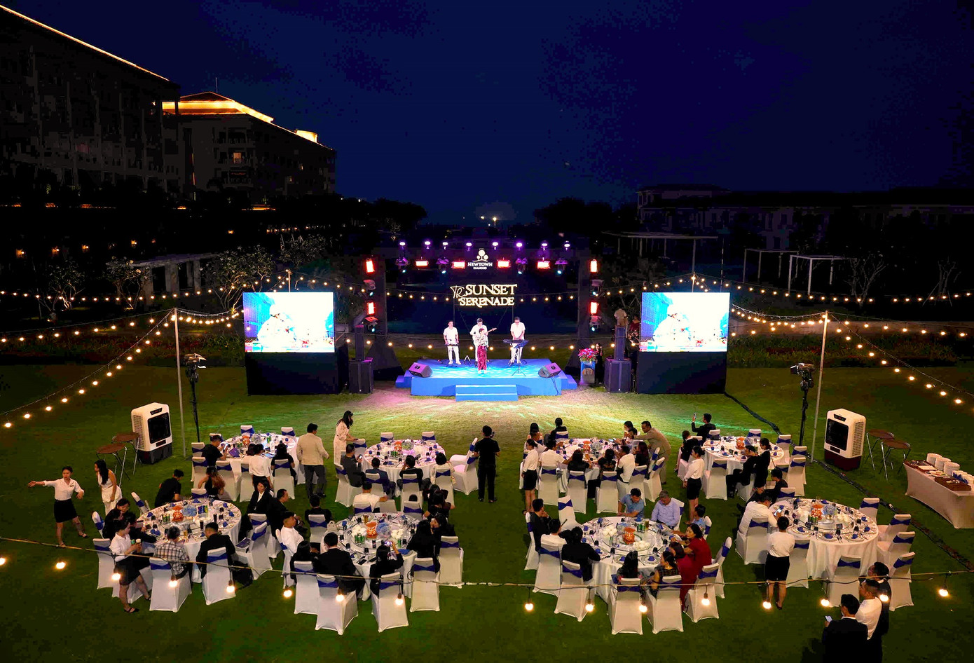 Sự kiện đã thu hút đông đảo sự quan tâm của khách hàng