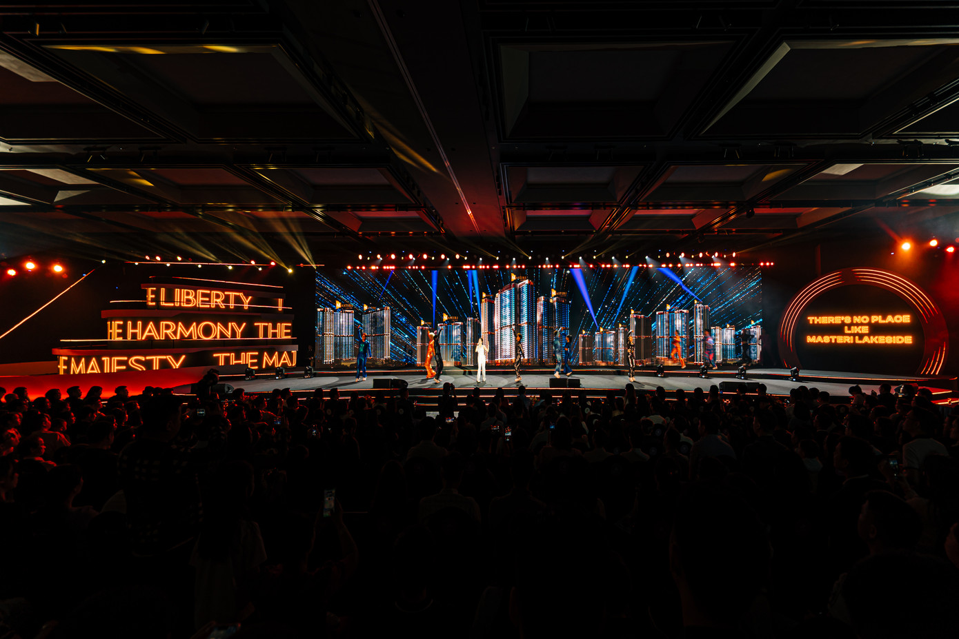 Cộng đồng cư dân tương lai tại Masteri Lakeside kết nối cùng phát triển thịnh vượng được tái hiện sống động qua tiết mục nghệ thuật ấn tượng Cộng đồng cư dân tương lai tại Masteri Lakeside kết nối cùng phát triển thịnh vượng được tái hiện sống động qua tiết mục nghệ thuật ấn tượng