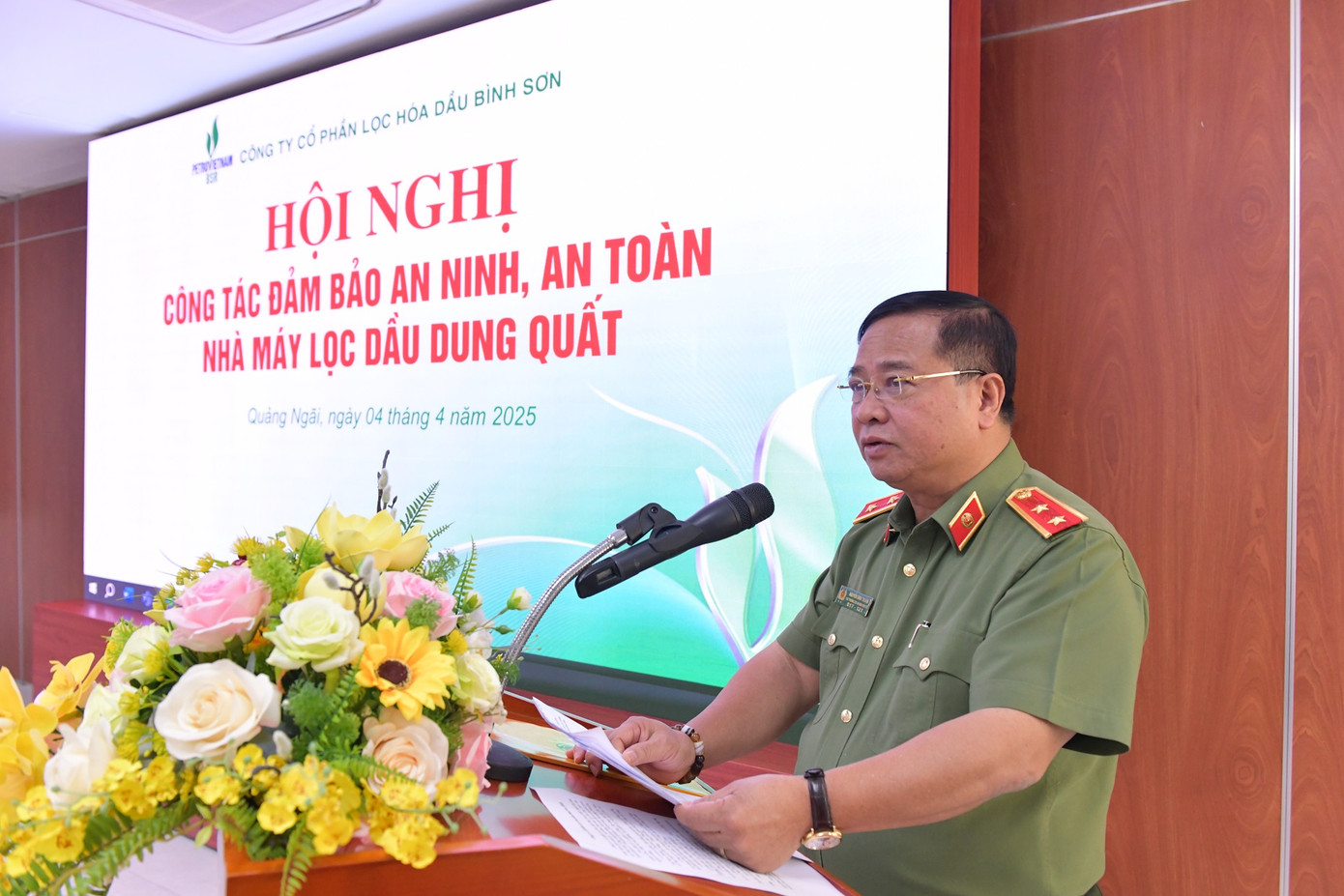 Trung tướng, Tiến sĩ Nguyễn Đình Thuận - Cục trưởng Cục An ninh kinh tế - Bộ Công an phát biểu chỉ đạo Hội nghị Trung tướng, Tiến sĩ Nguyễn Đình Thuận - Cục trưởng Cục An ninh kinh tế - Bộ Công an phát biểu chỉ đạo Hội nghị