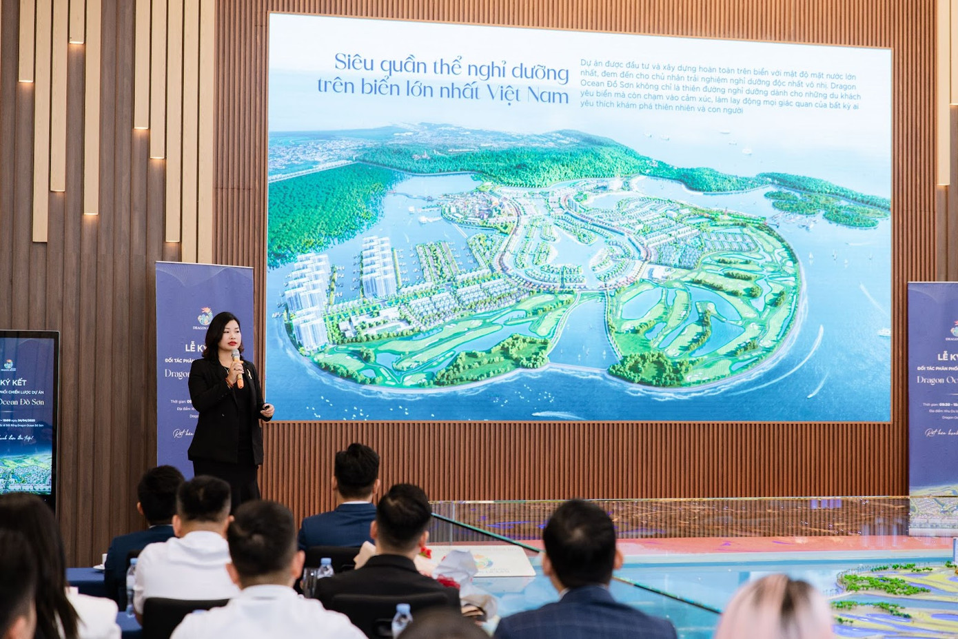 Bà Trần Thùy Linh - Phó Ban Kinh doanh - MKT Chủ đầu tư dự án chia sẻ tiềm năng và công bố quỹ sản phẩm chiến lược tại Zone 6, zone 7 tại Dự án