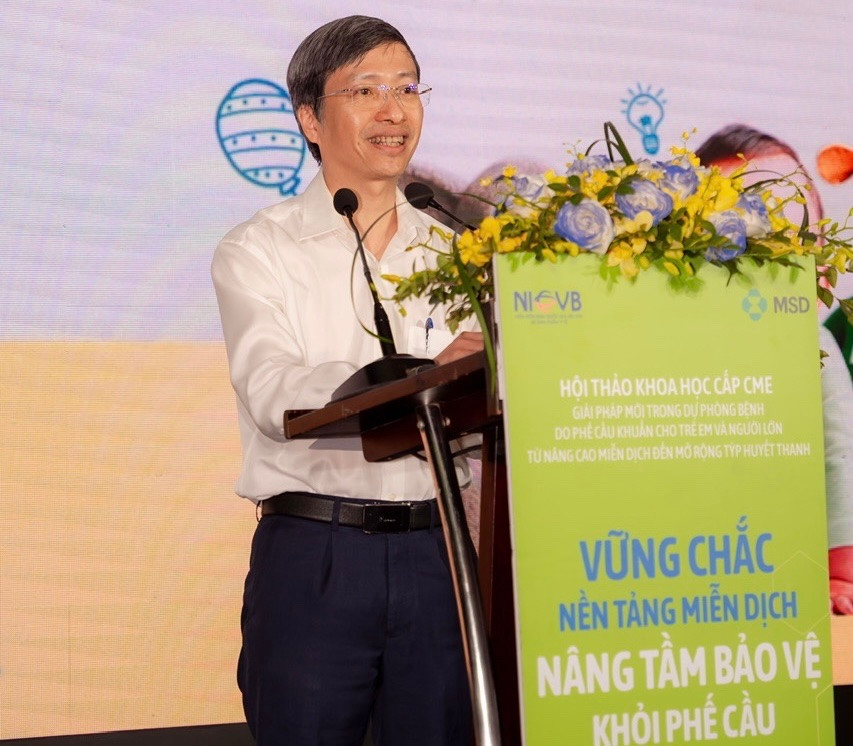 Theo GS. TS. BS Phan Trọng Lân, Viện trưởng Viện Vệ sinh Dịch tễ Trung ương,phế cầu khuẩn là một tác nhân có khả năng gây ra những bệnh nặng như viêm phổi, nhiễm khuẩn huyết và đặc biệt là viêm màng não. Theo GS. TS. BS Phan Trọng Lân, Viện trưởng Viện Vệ sinh Dịch tễ Trung ương,phế cầu khuẩn là một tác nhân có khả năng gây ra những bệnh nặng như viêm phổi, nhiễm khuẩn huyết và đặc biệt là viêm màng não.