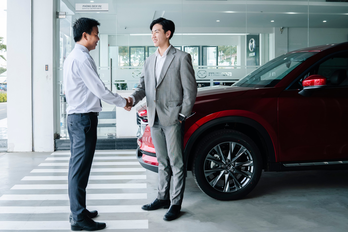 THACO AUTO luôn đồng hành cùng khách hàng với tinh thần “Tận tâm phục vụ” THACO AUTO luôn đồng hành cùng khách hàng với tinh thần “Tận tâm phục vụ”