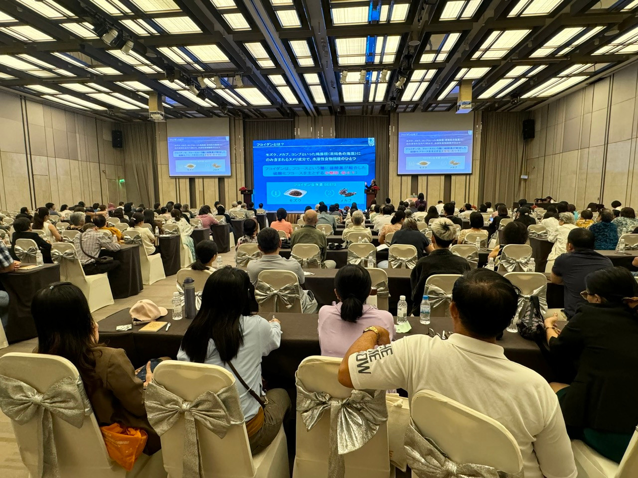 Tiến sĩ- Bác sĩ Daisuke Tachikawa thuyết trình tại hội thảo Tiến sĩ- Bác sĩ Daisuke Tachikawa thuyết trình tại hội thảo