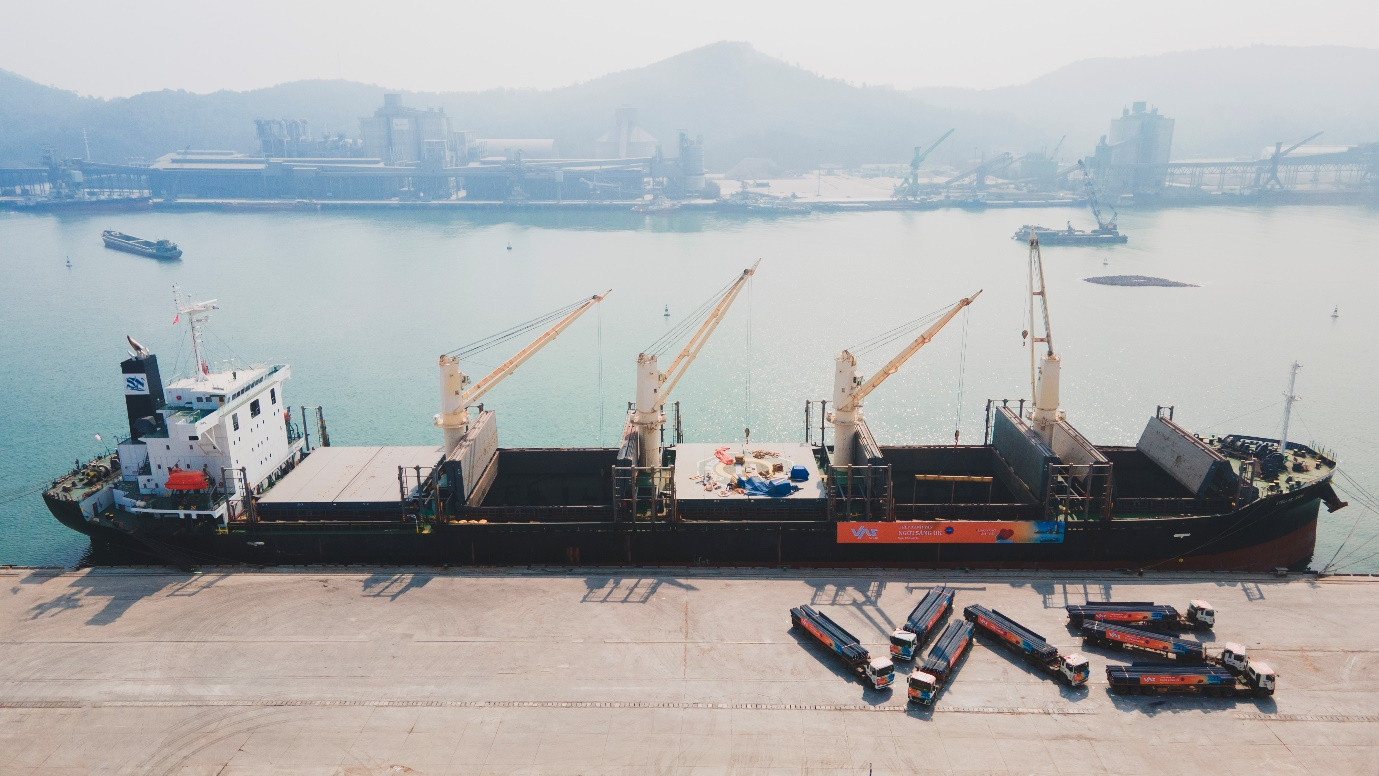 Chuyến hàng lịch sử tháng 4.2025 – Thép xanh VAS hiện thực hoá khát vọng “Vươn cao tinh thần Việt” Chuyến hàng lịch sử tháng 4.2025 – Thép xanh VAS hiện thực hoá khát vọng “Vươn cao tinh thần Việt”