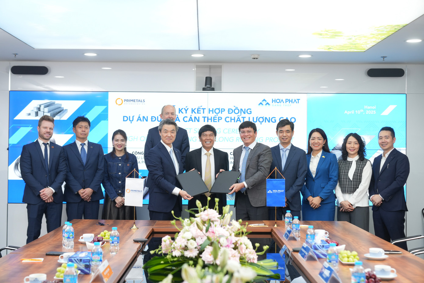 Hòa Phát và Tập đoàn Primetals đã ký kết hợp đồng cung cấp dây chuyền đúc và cán thép chất lượng cao công suất 500.000 tấn/năm Hòa Phát và Tập đoàn Primetals đã ký kết hợp đồng cung cấp dây chuyền đúc và cán thép chất lượng cao công suất 500.000 tấn/năm